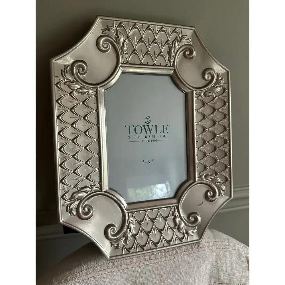 Vintage silver plate photo frame by Towle Silversmiths ornate metal 5x7”